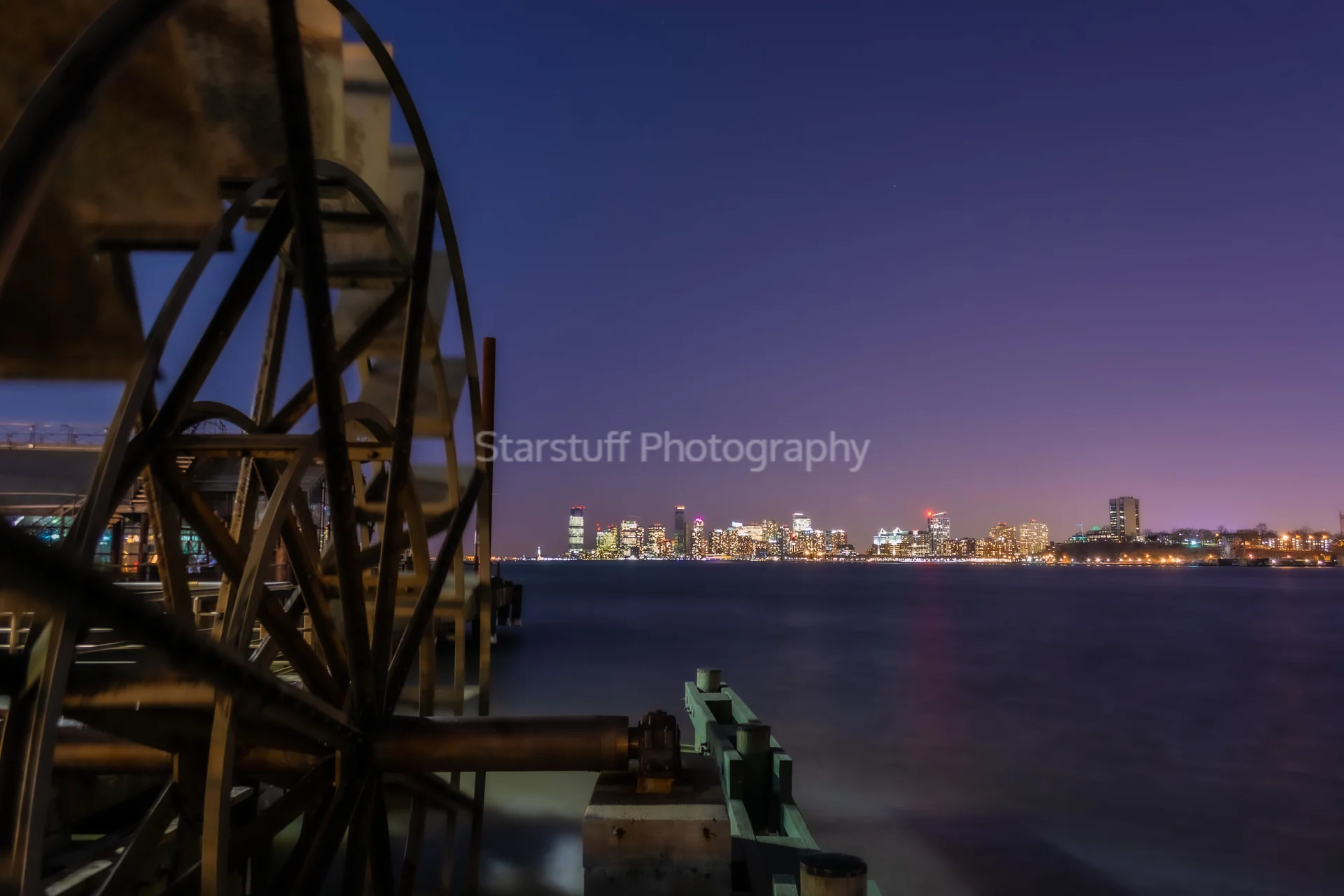 WaterWheelJerseyCityWinter_1200DPI.jpg